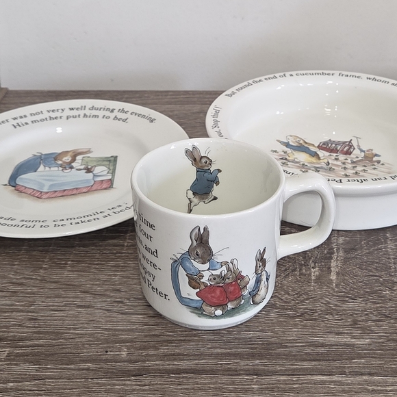 Beatrix Potter Wedgewood Peter Rabbit 3-Piece Dish Set Dish Cup Bowl SEE DESCRIP - Picture 1 of 12